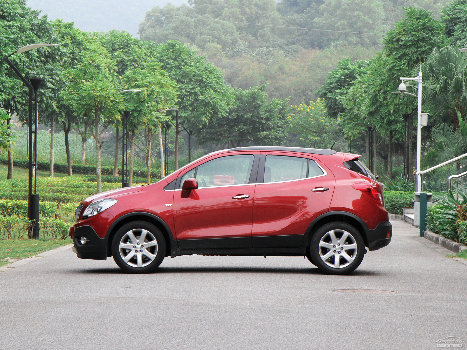 昂科拉外觀高清大圖