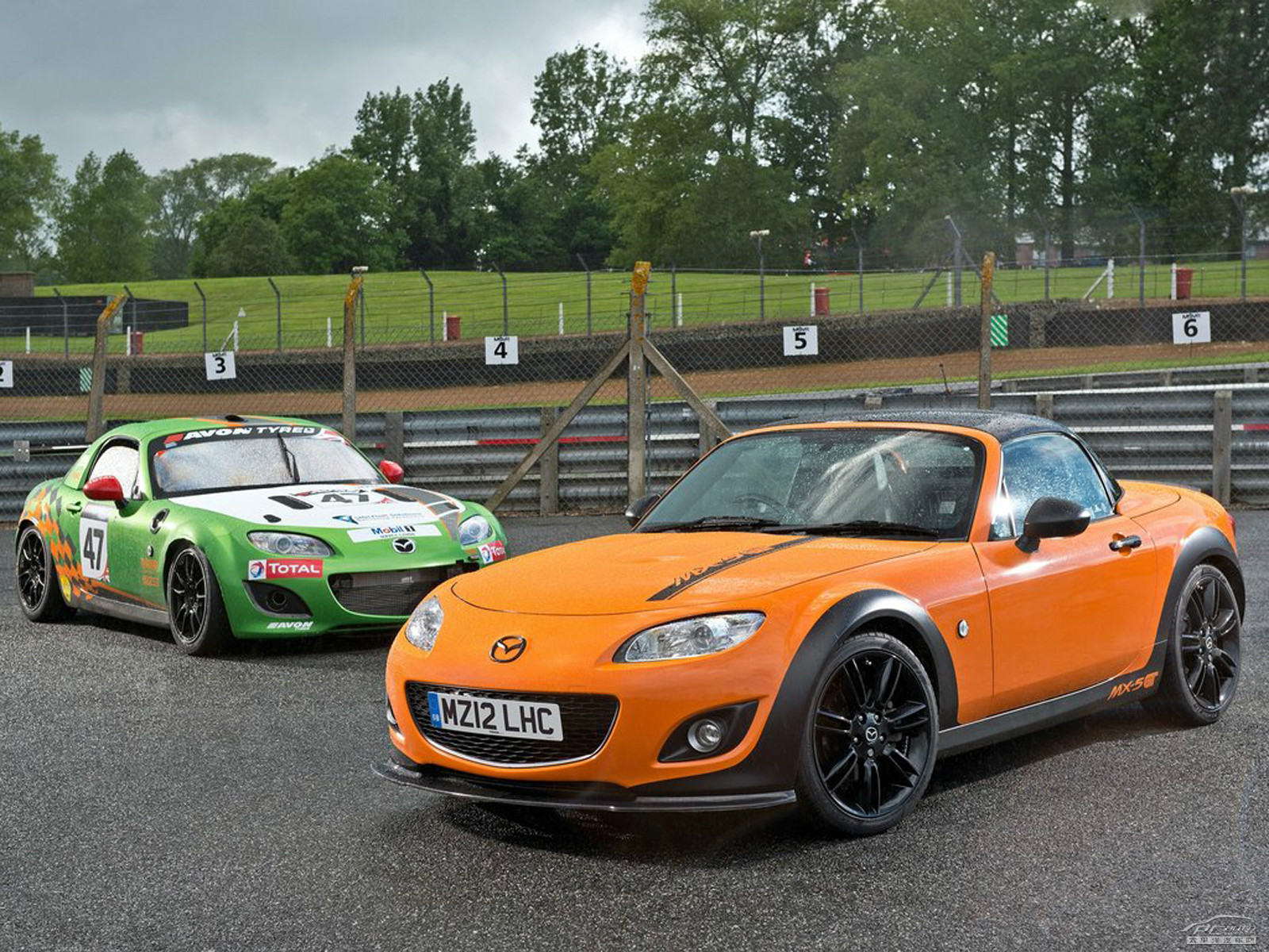馬自達(dá)MX-5外觀高清大圖