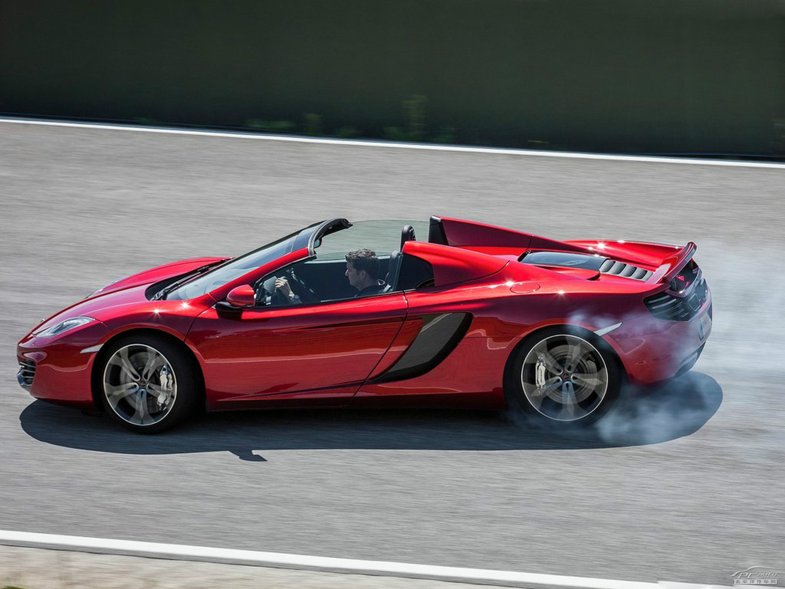 邁凱倫MP4-12C外觀(guān)高清大圖