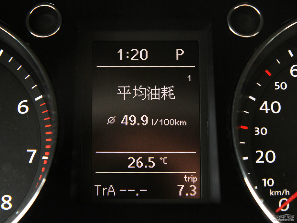 玄武灰 邁騰內(nèi)飾圖片