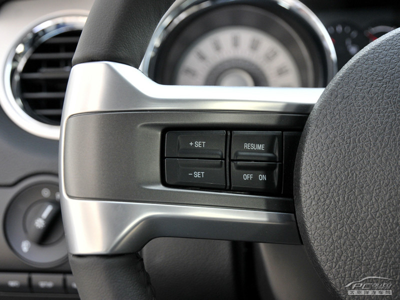 福特Mustang內(nèi)飾高清大圖