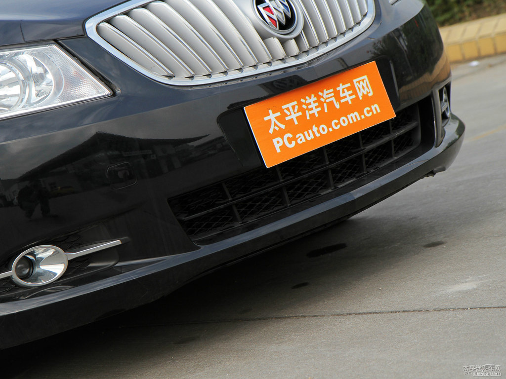 墨玉黑君越車頭外觀圖片