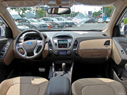 2012款 2.4L AT 兩驅(qū) 尊貴版 2012款 2.4L AT 兩驅(qū) 尊貴版