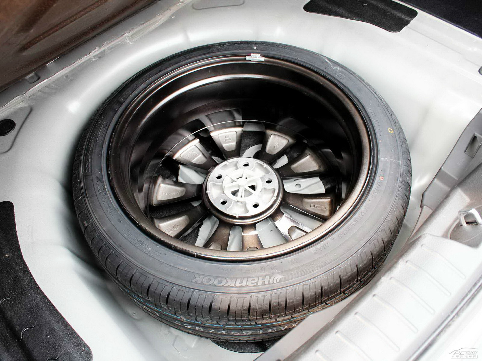 起亞K5凱酷細(xì)節(jié)高清大圖