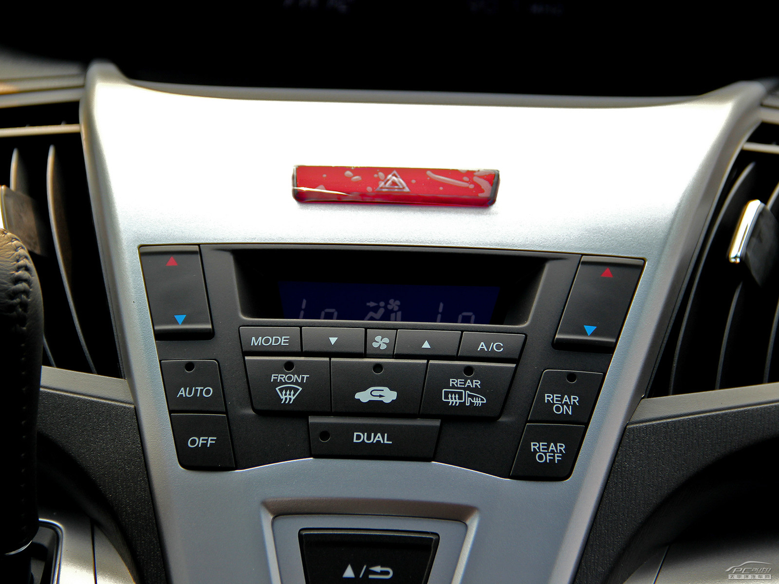 奧德賽內飾高清大圖