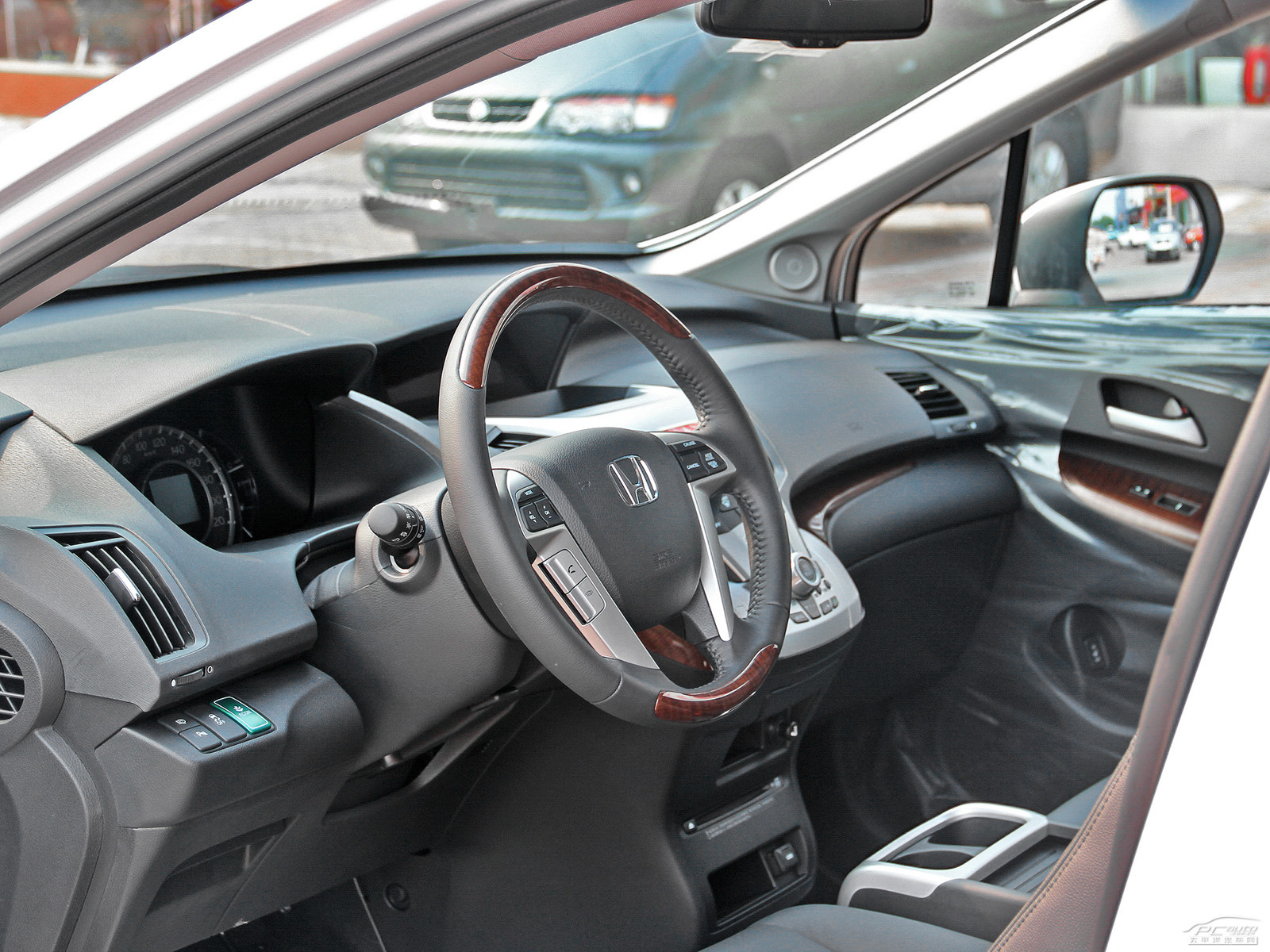 奧德賽內(nèi)飾高清大圖