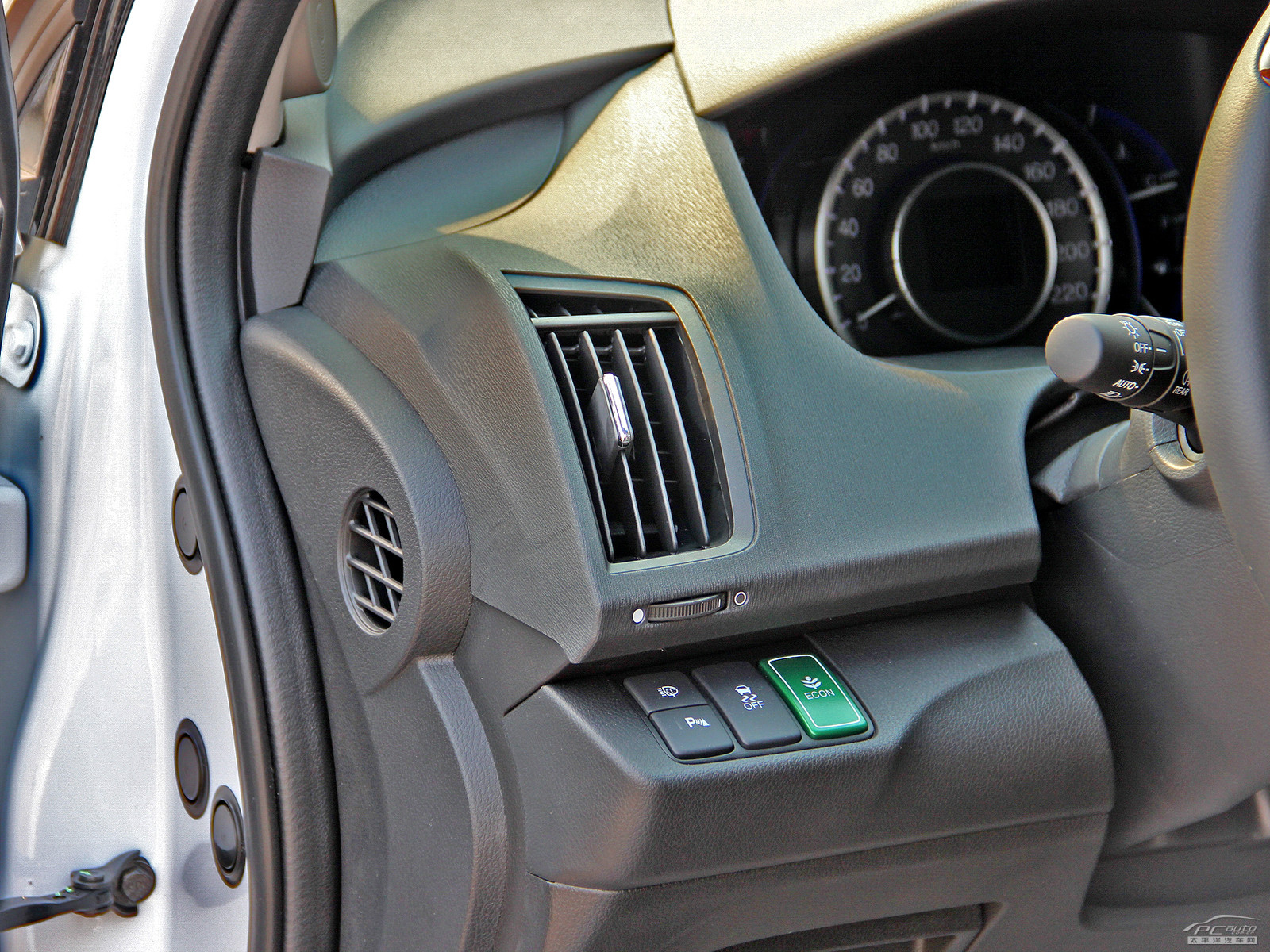 奧德賽內(nèi)飾高清大圖