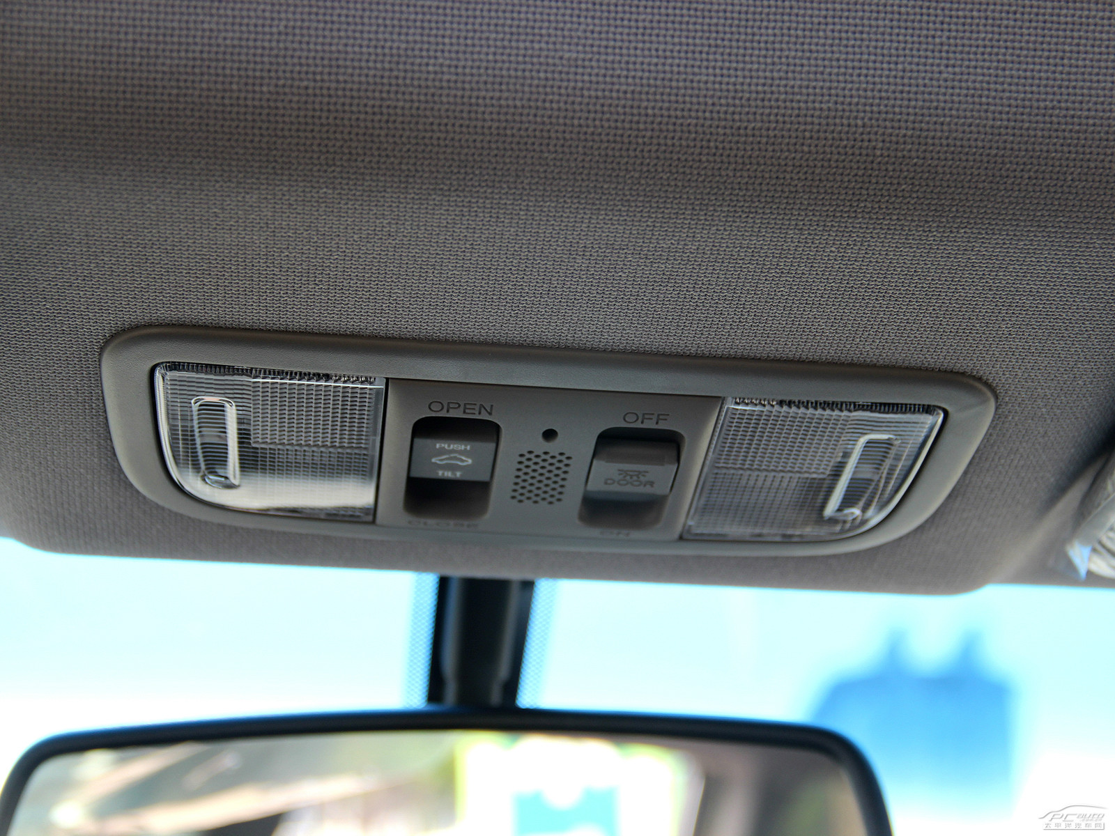 奧德賽內(nèi)飾高清大圖