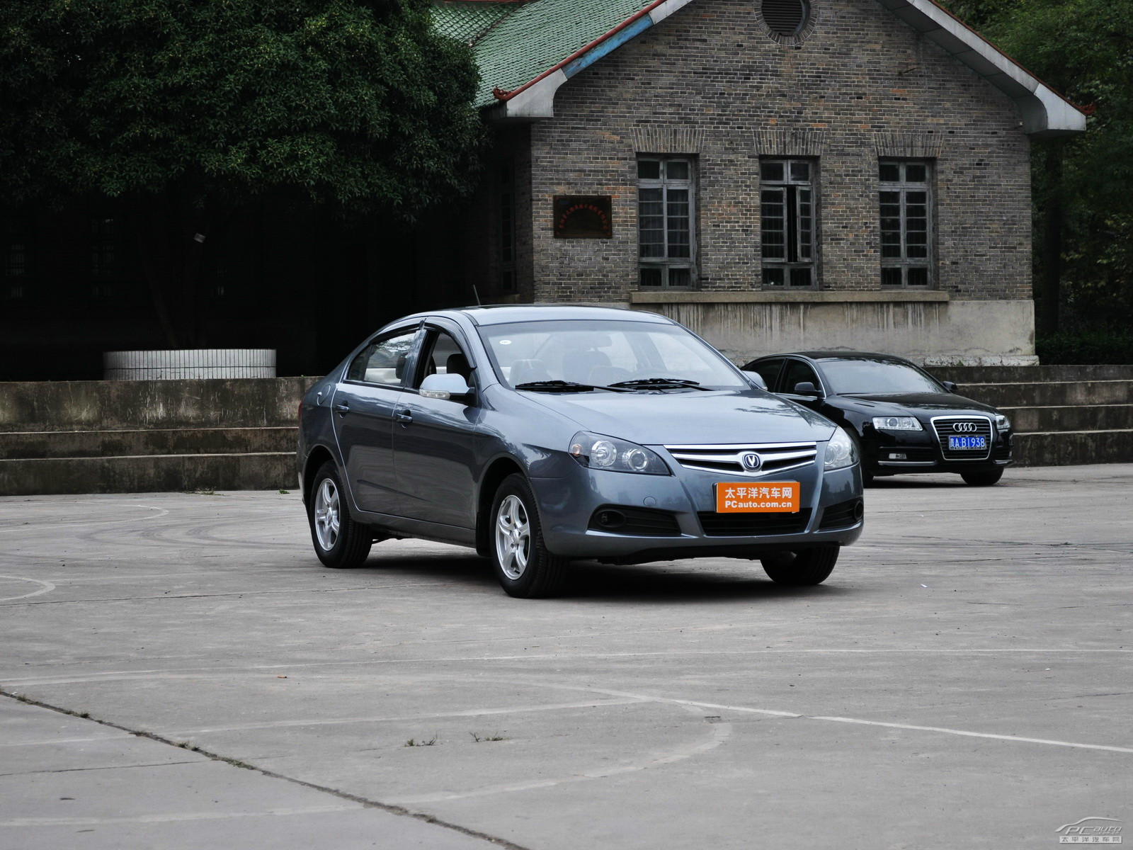 長(zhǎng)安CX30外觀高清大圖