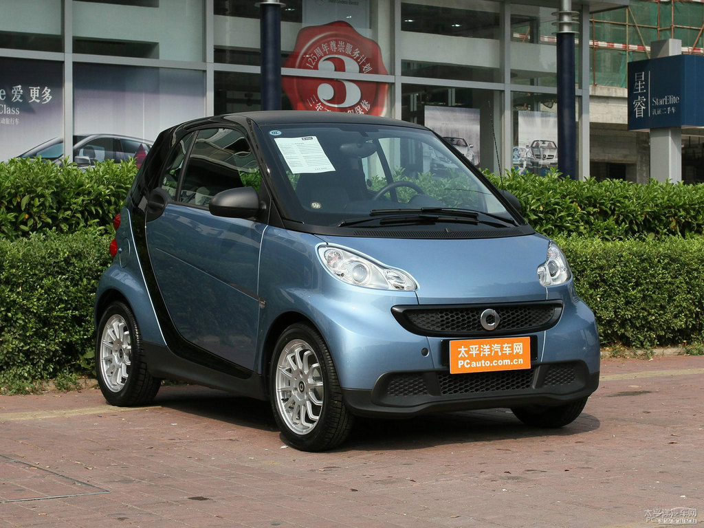 \{ɫsmart fortwo܇^^DƬ