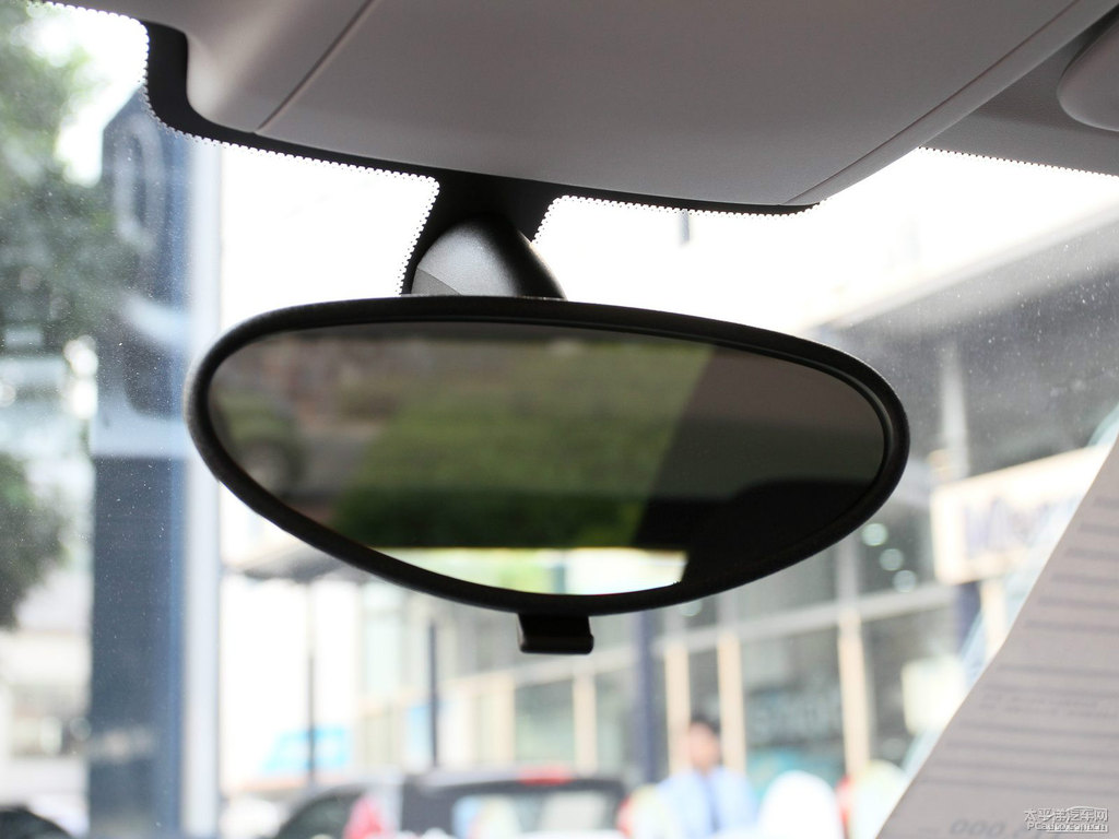 \{ɫsmart fortwo܇DƬ
