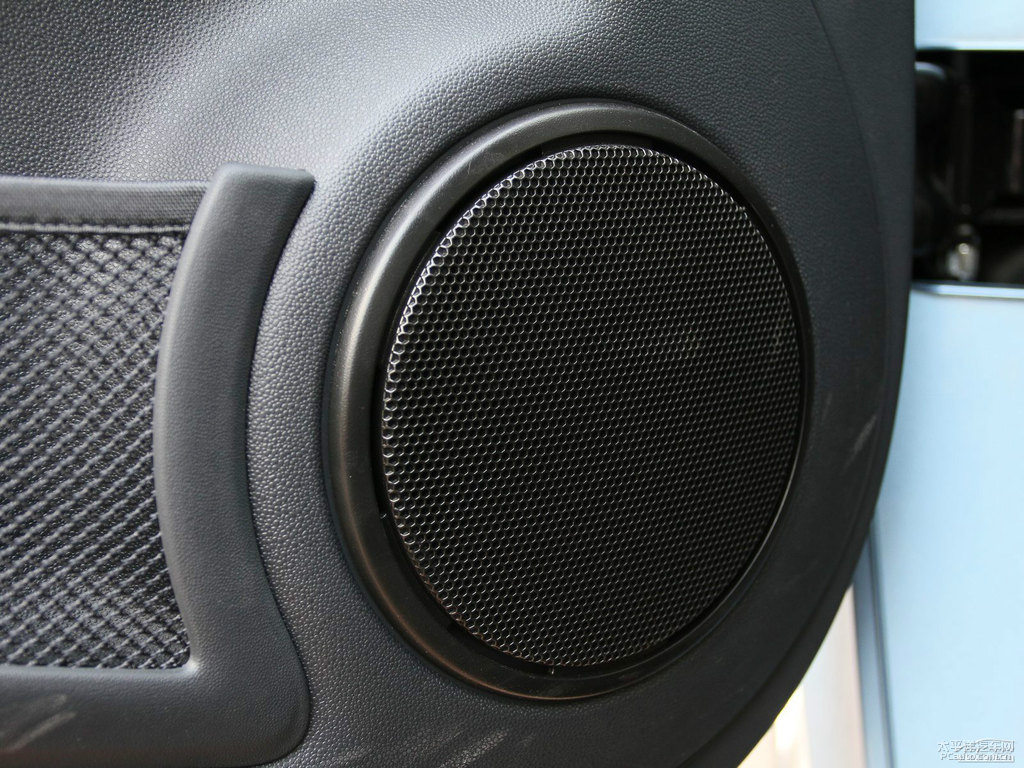 \{ɫsmart fortwo܇(ni)DƬ