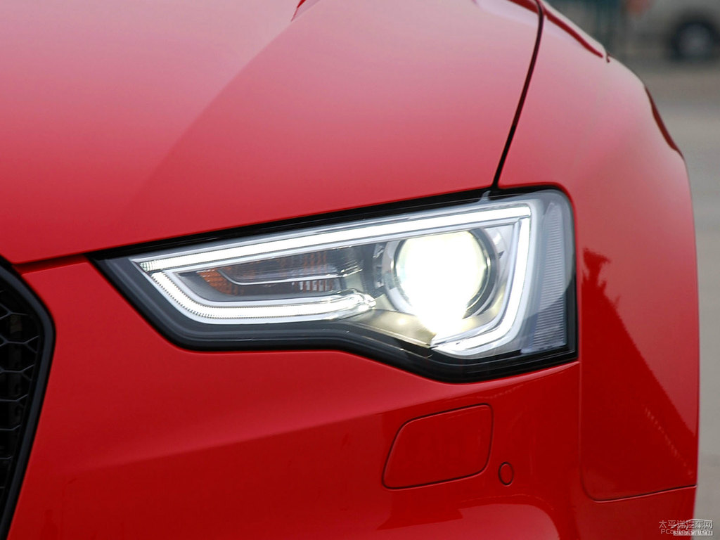 米薩諾紅 奧迪RS 5車頭外觀圖片