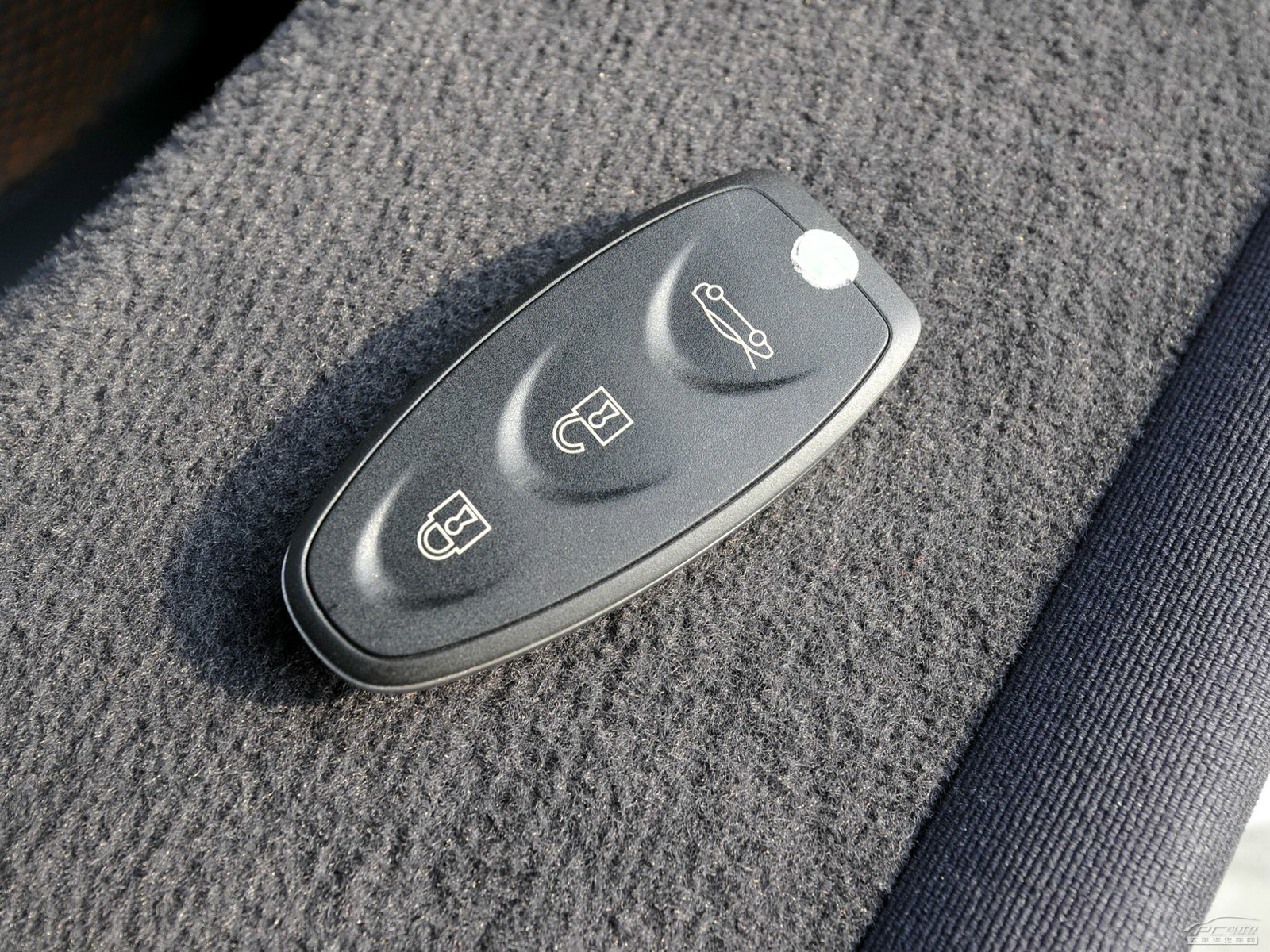 邁凱倫MP4-12C細節(jié)高清大圖