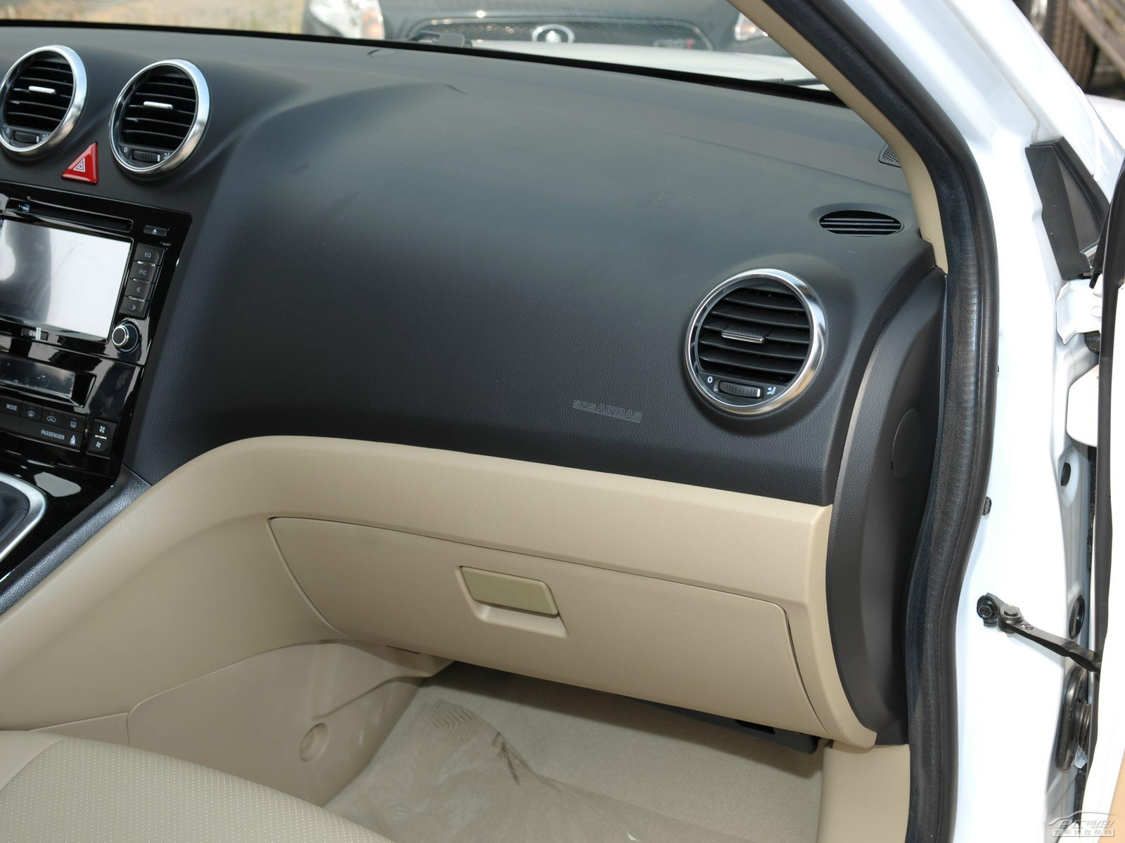 哈弗H6內(nèi)飾高清大圖