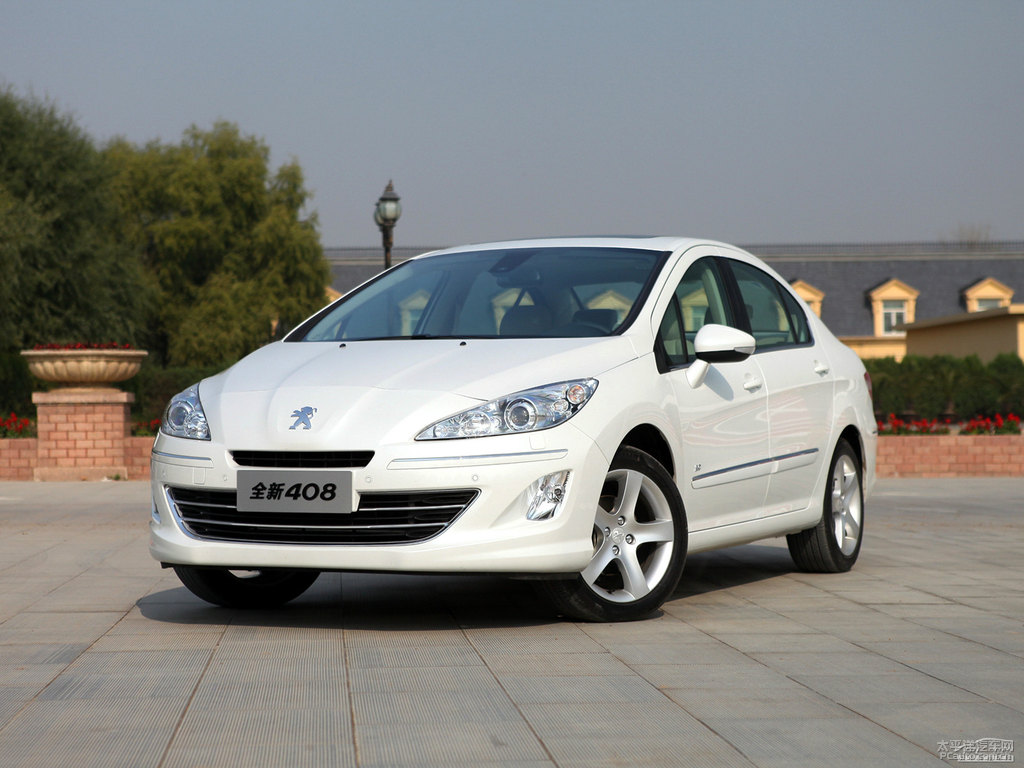 珠光白標(biāo)致408整車外觀外觀圖片