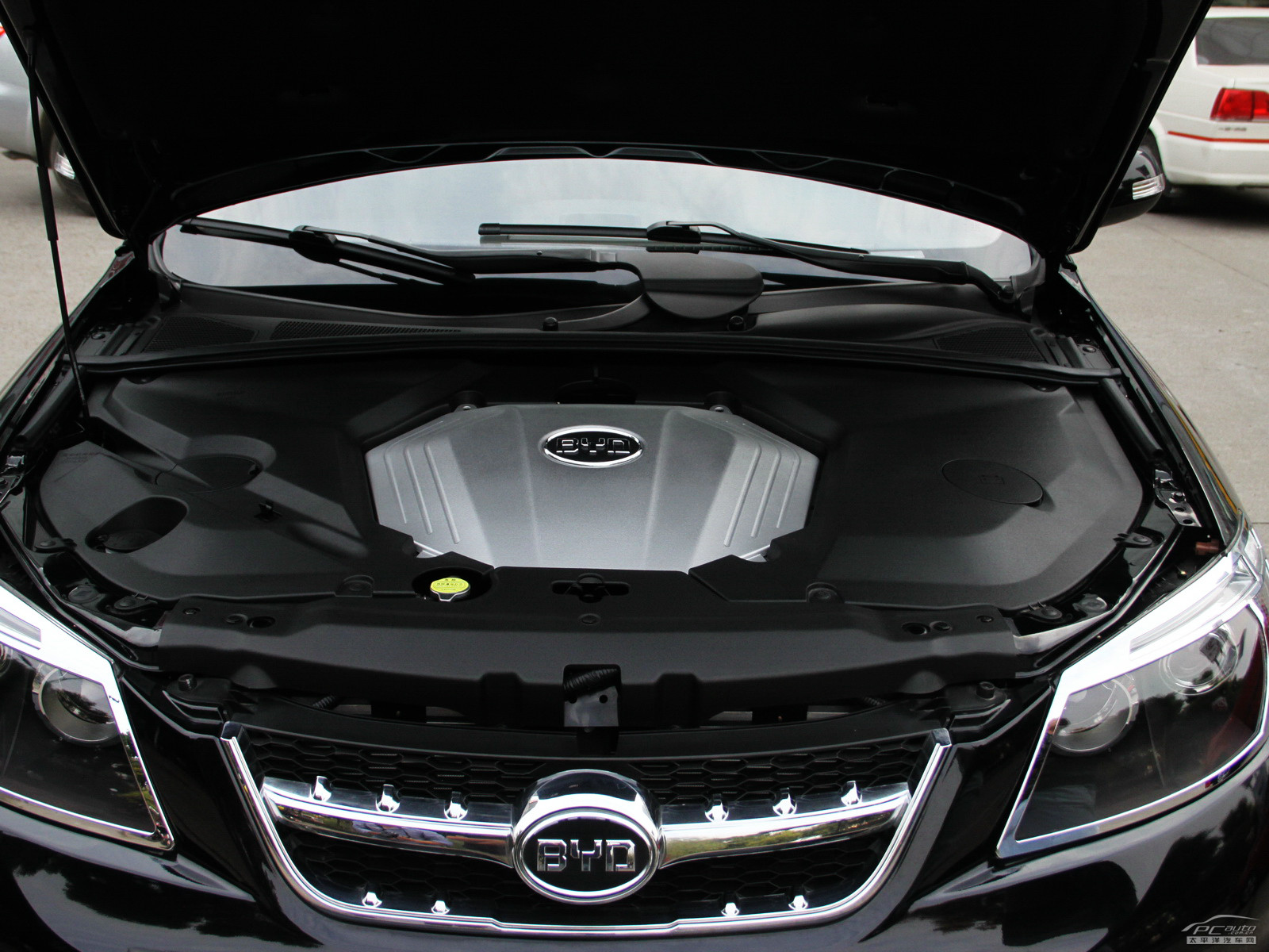 比亞迪S6細(xì)節(jié)高清大圖