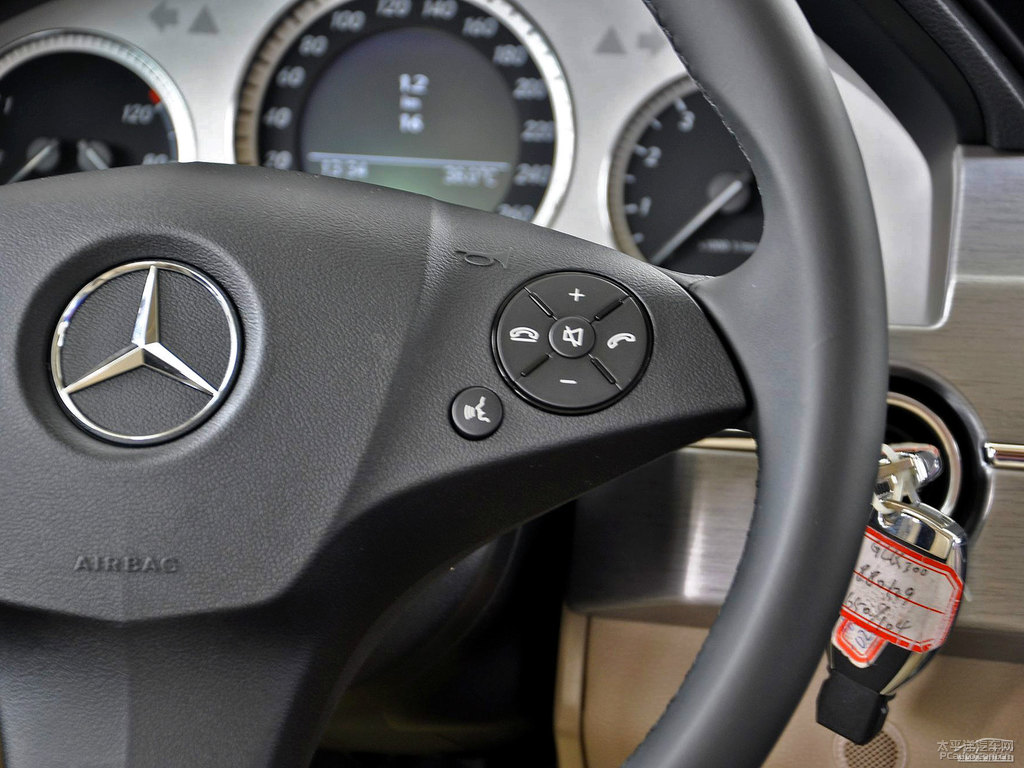 ۹PױYGLK()(ni)DƬ