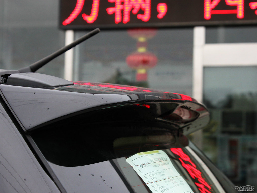 經(jīng)典黑哈弗H6車(chē)尾外觀圖片