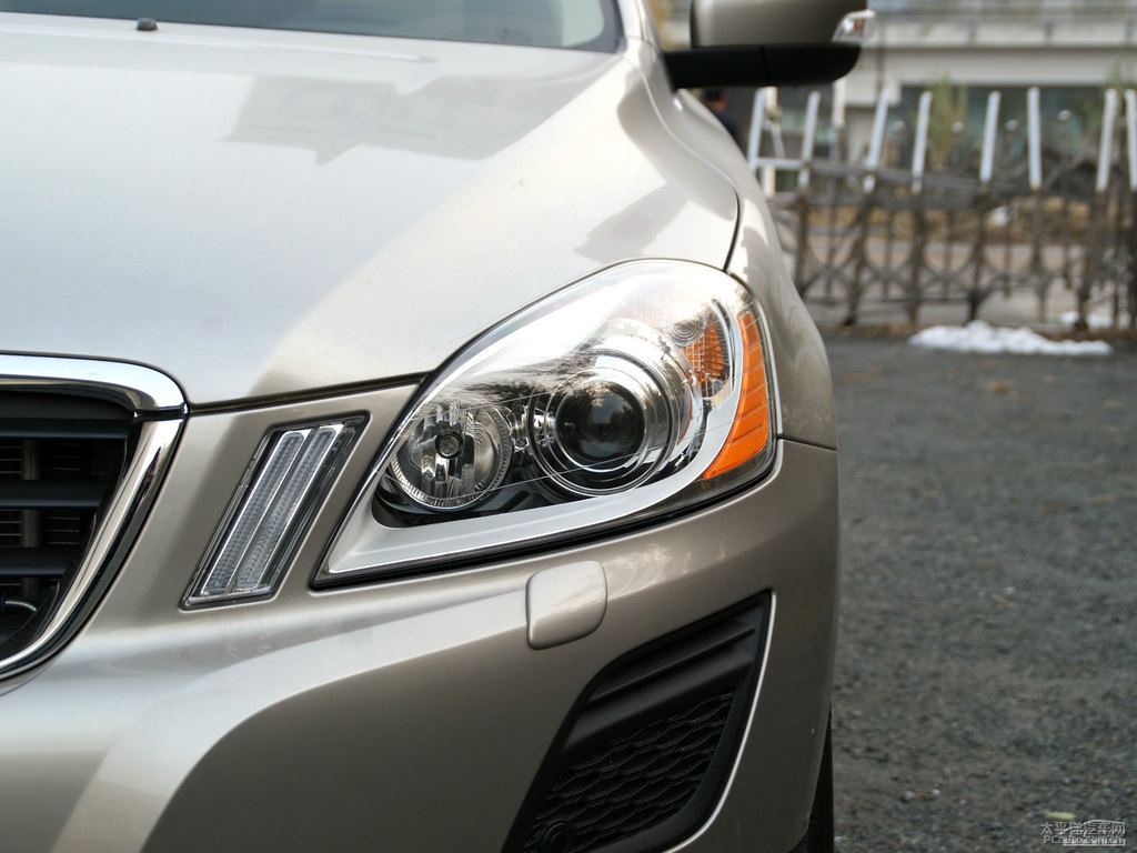 ؐ֠XC60(M)^DƬ
