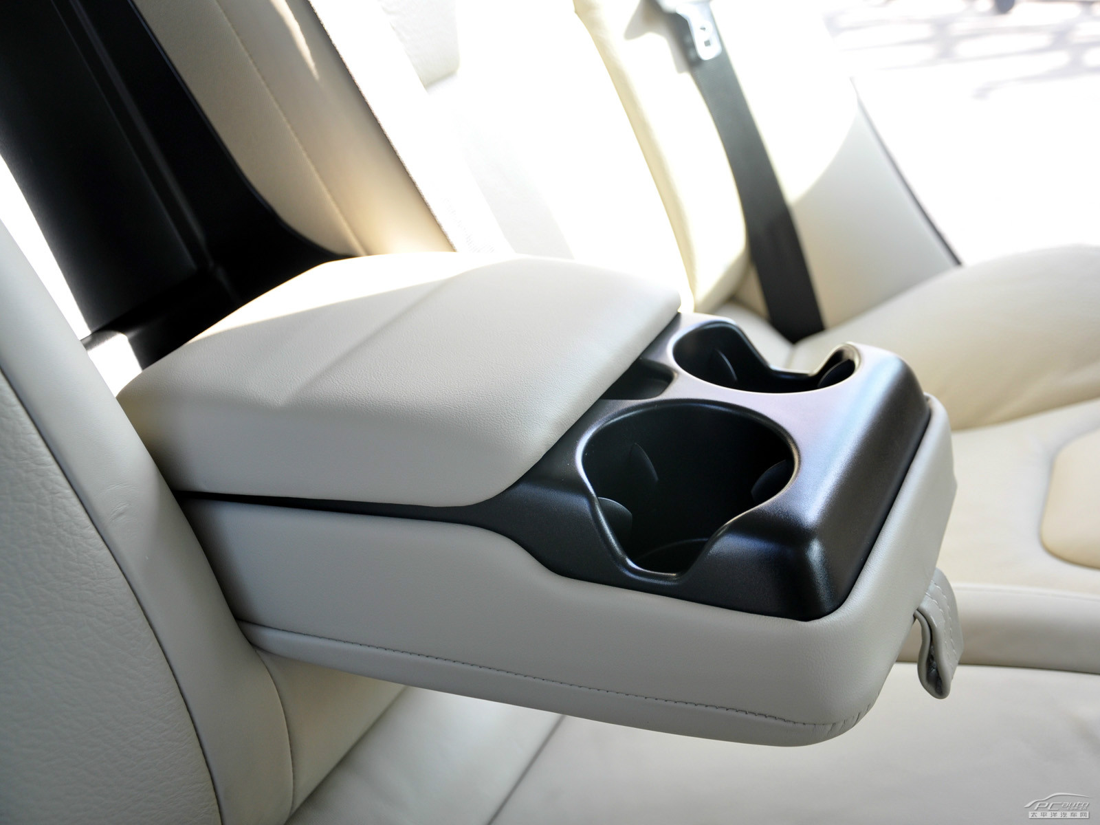 沃爾沃S60(進口)空間高清大圖