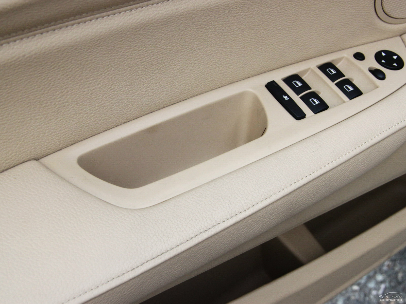 寶馬X5(進(jìn)口)空間高清大圖