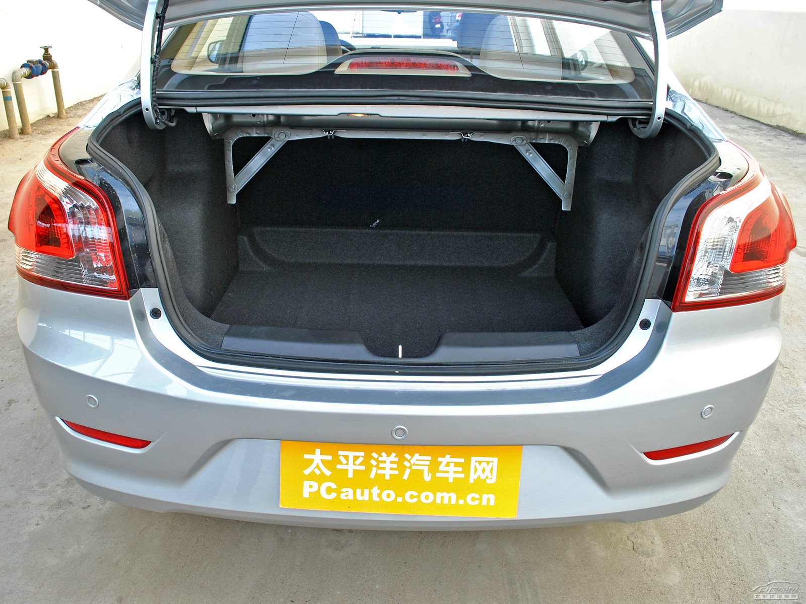 寶駿630空間高清大圖