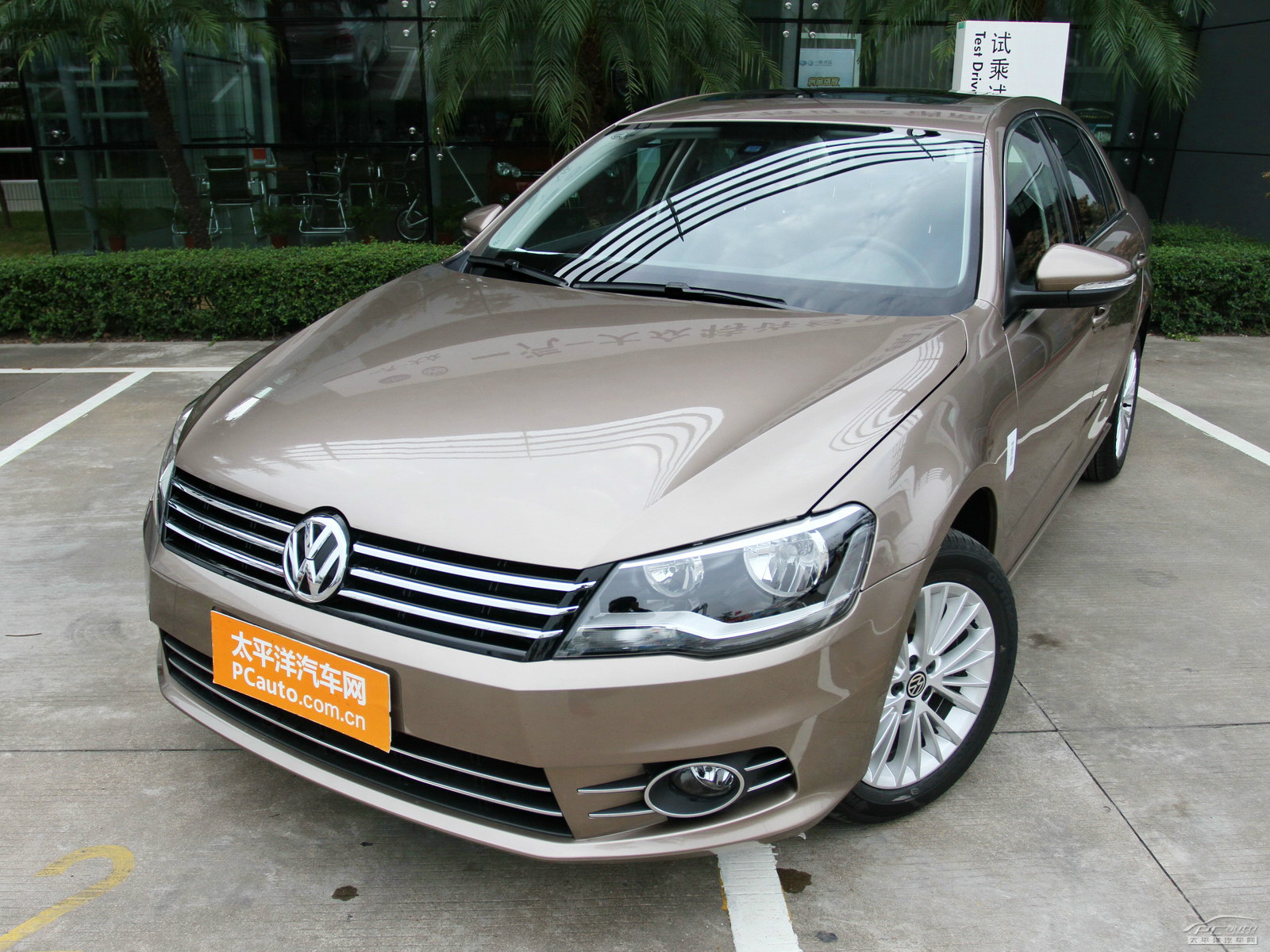 寶來外觀高清大圖