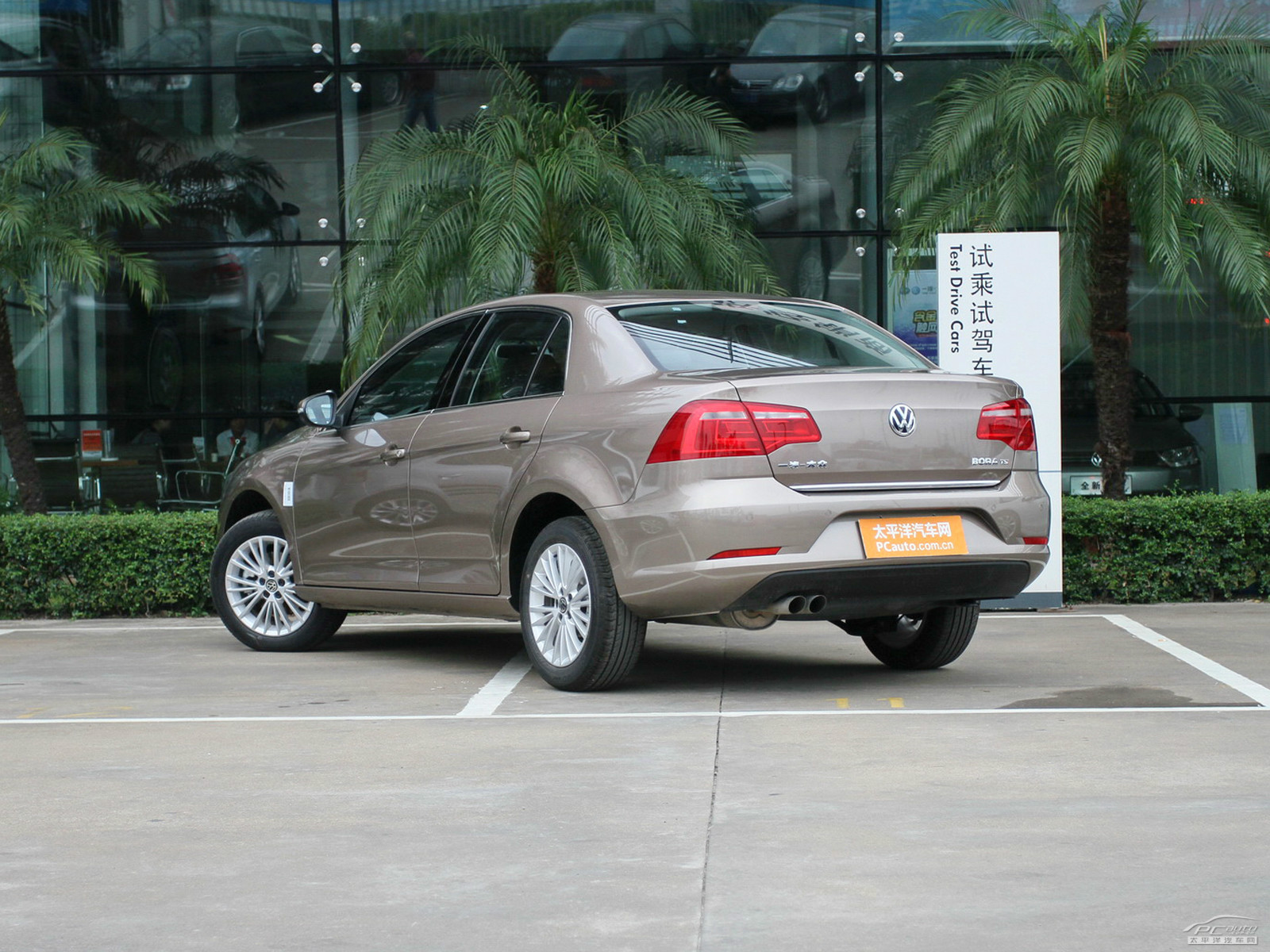 寶來(lái)外觀高清大圖