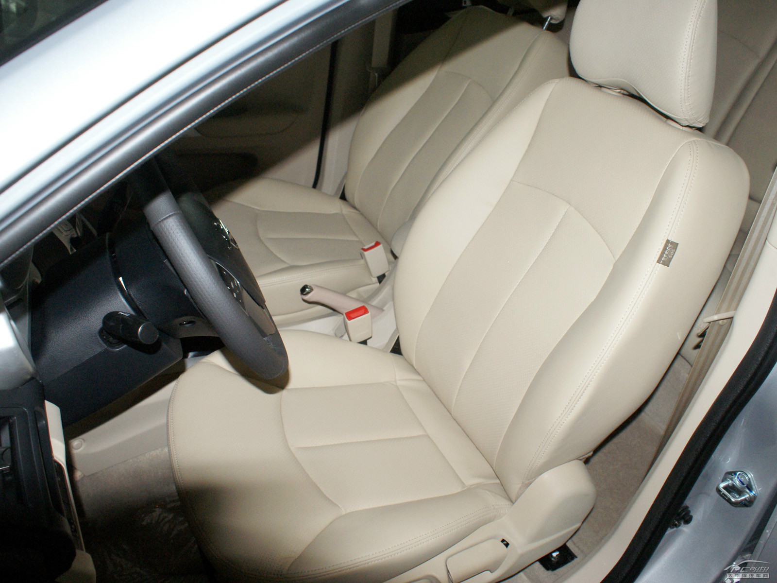 海馬M3內(nèi)飾高清大圖