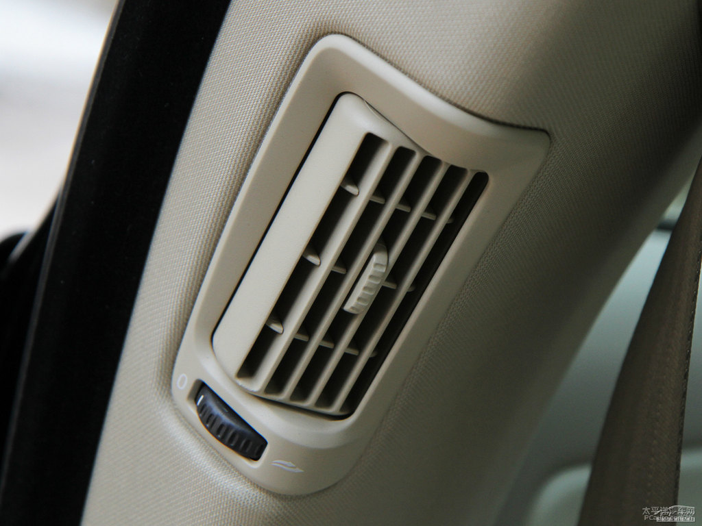 煙灰黑珍珠漆沃爾沃XC90車廂內(nèi)飾圖片