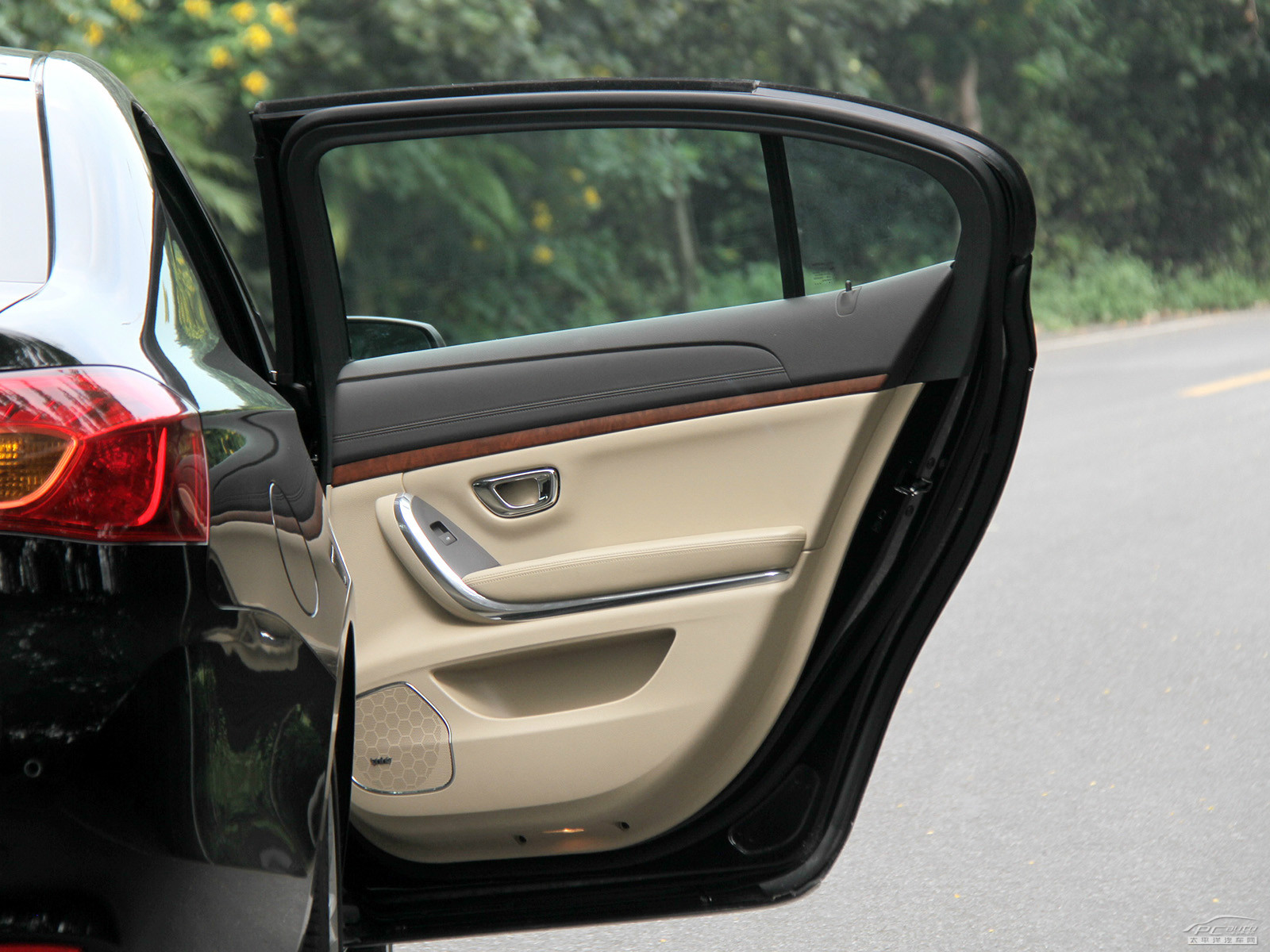 榮威950內(nèi)飾高清大圖