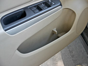 2012款 1.6L 自動(dòng)尊貴版  2012款 1.6L 自動(dòng)尊貴版
