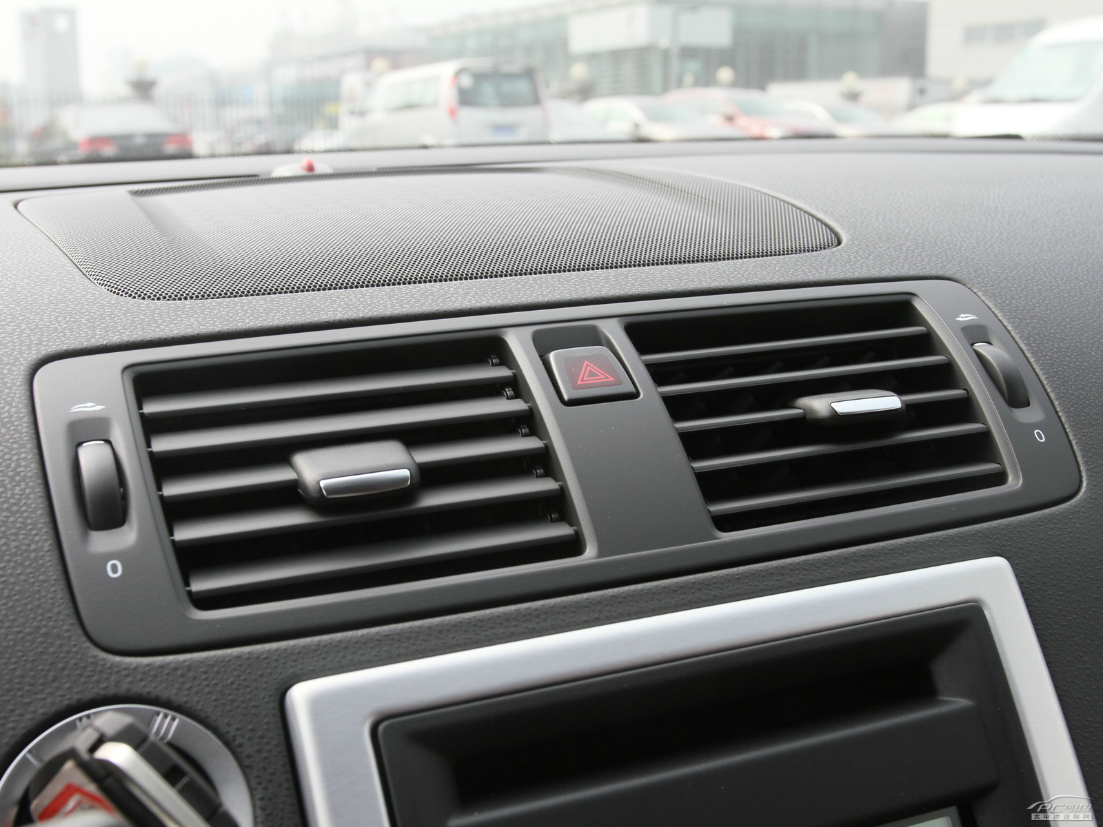 沃爾沃C30內(nèi)飾高清大圖