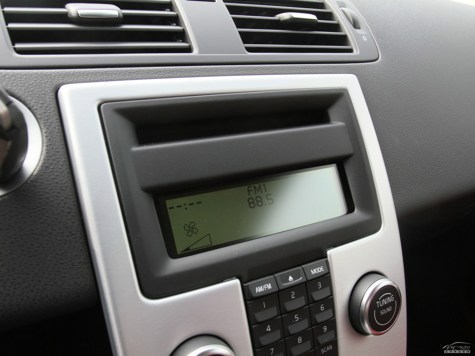 沃爾沃C30內(nèi)飾高清大圖