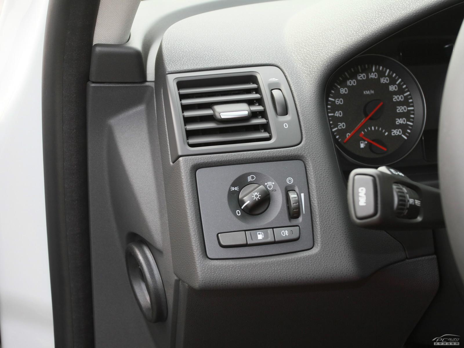 沃爾沃C30內(nèi)飾高清大圖