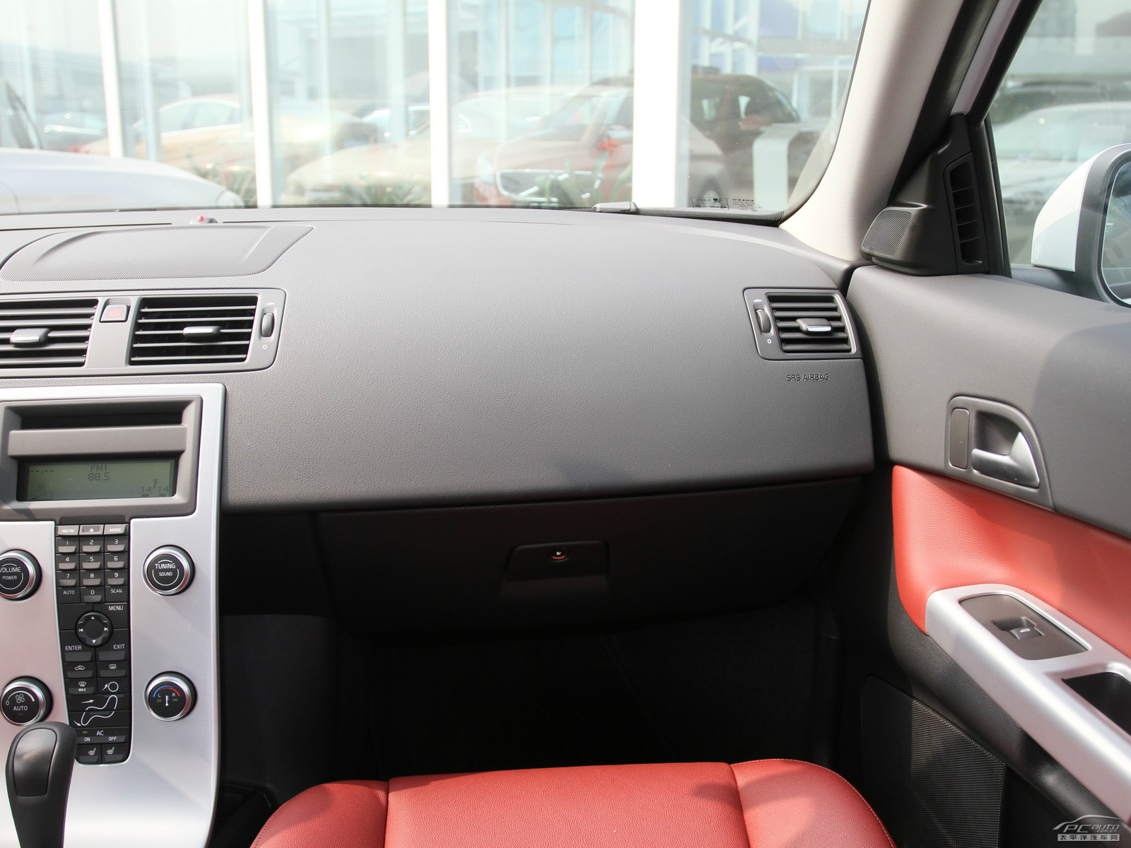 沃爾沃C30內(nèi)飾高清大圖