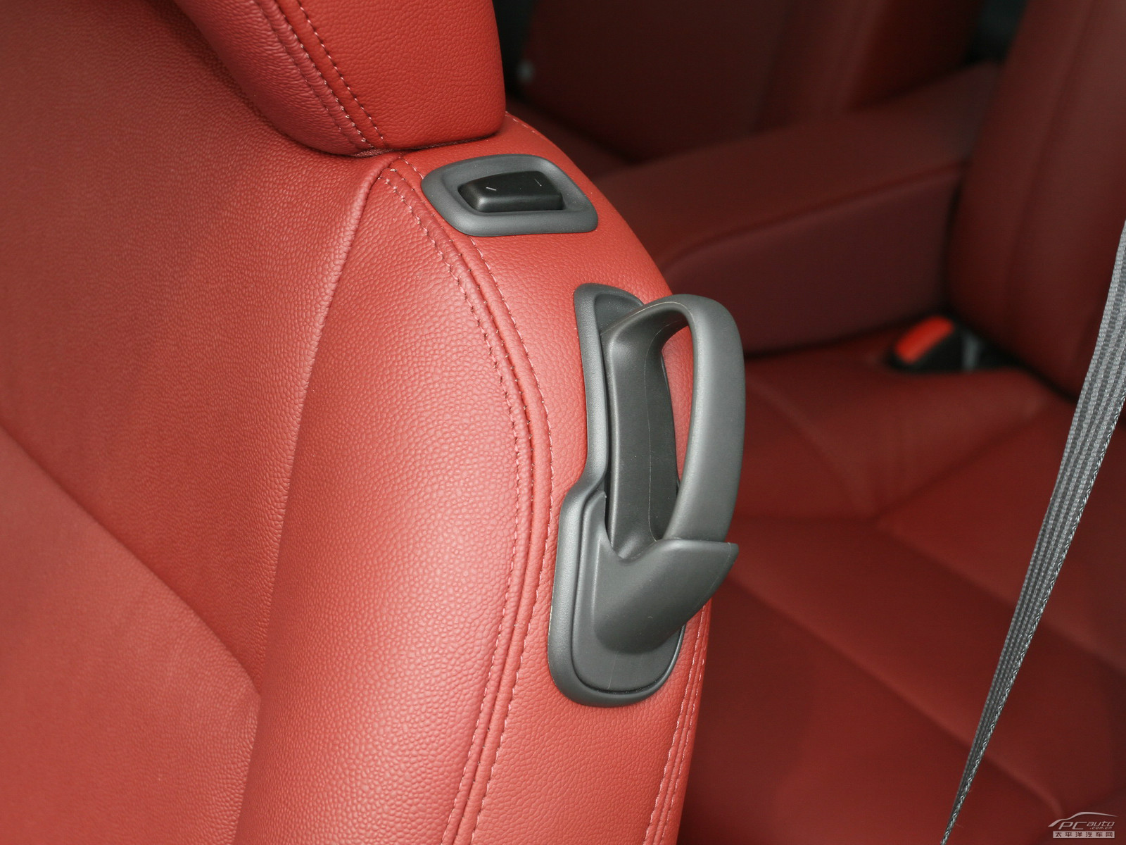 沃爾沃C30內(nèi)飾高清大圖