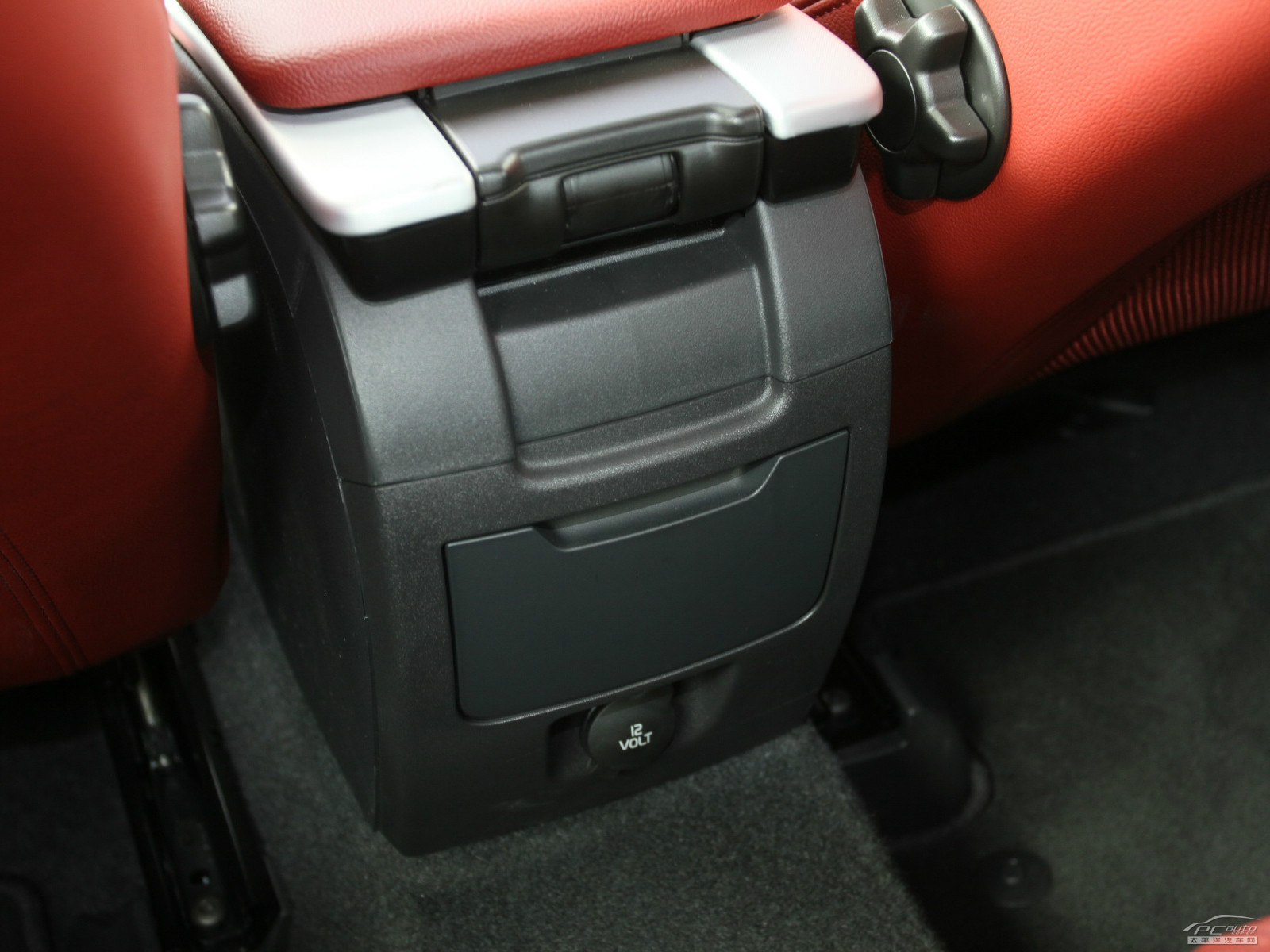 沃爾沃C30內(nèi)飾高清大圖