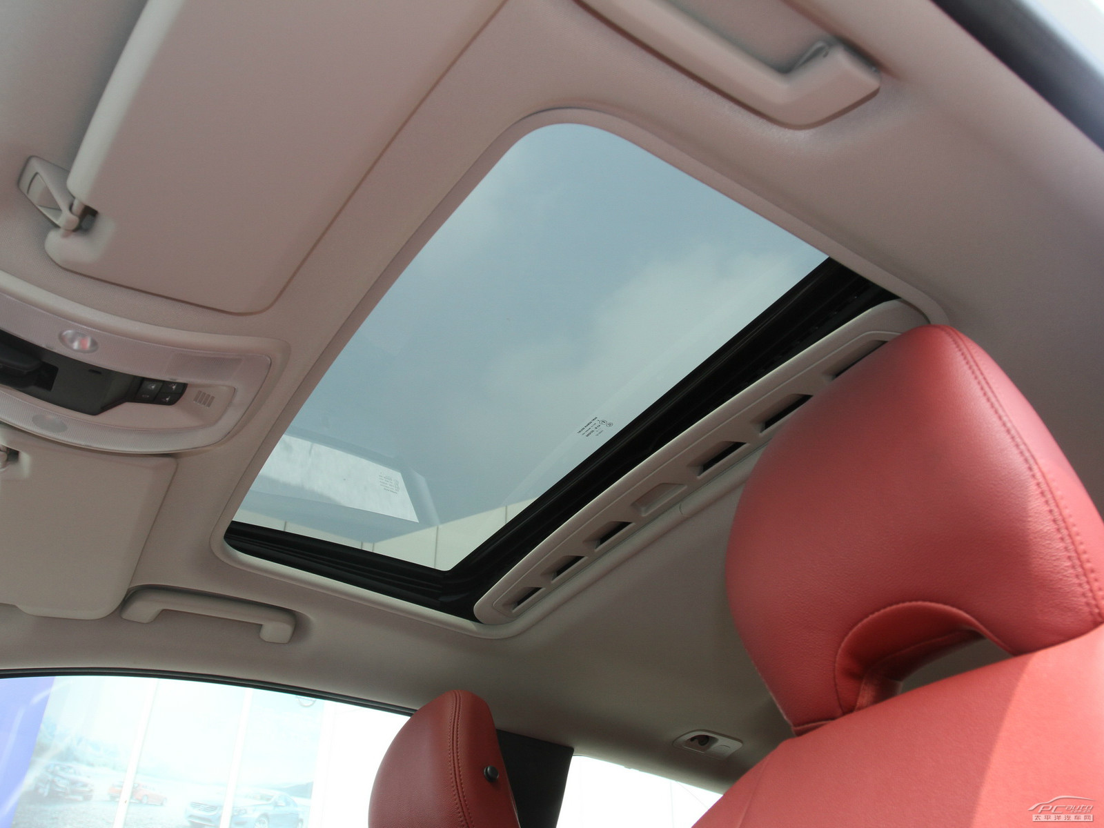 沃爾沃C30內(nèi)飾高清大圖