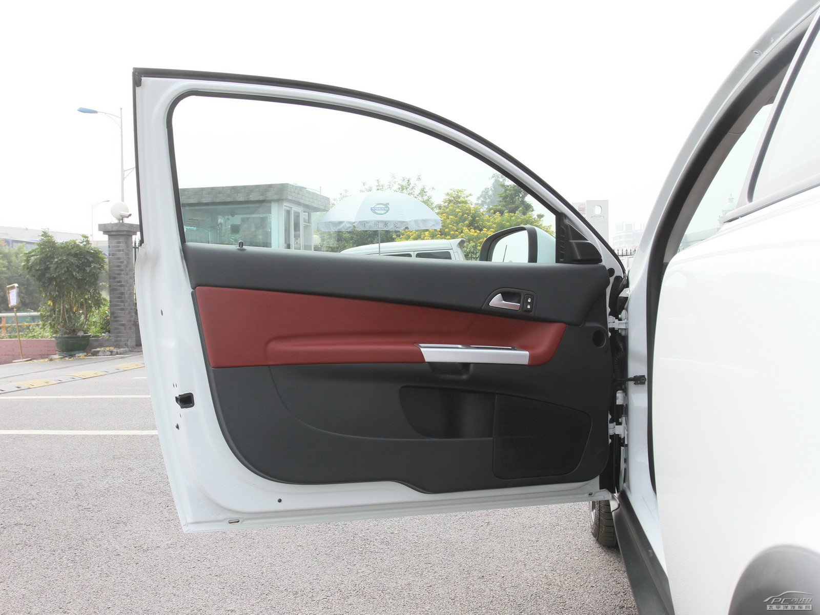 沃爾沃C30內(nèi)飾高清大圖