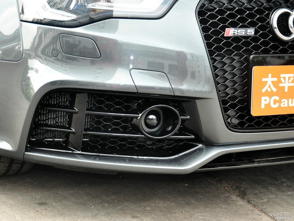 幻影黑奧迪RS 5車頭外觀圖片