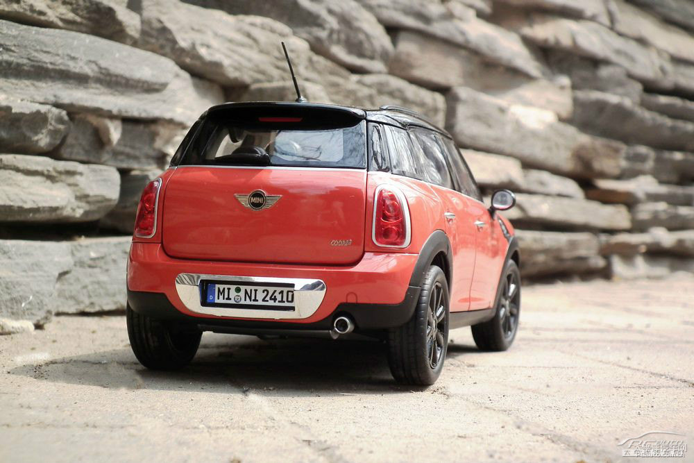 MINI COUNTRYMANDƬ