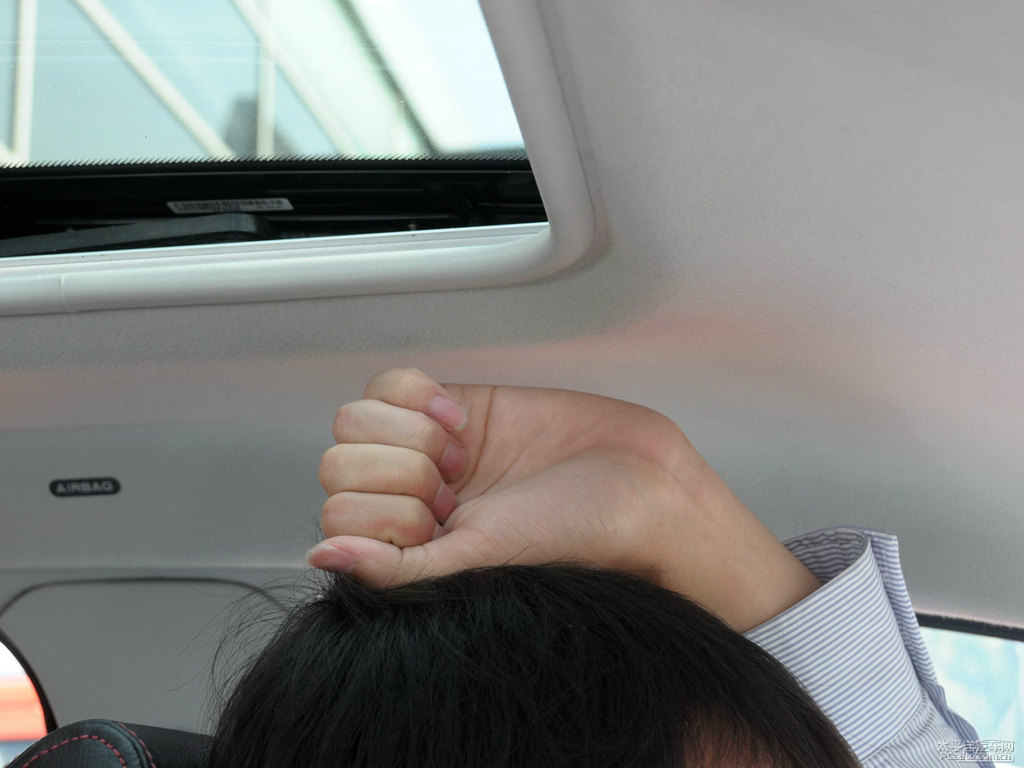 星火紅翼搏駕乘空間空間圖片