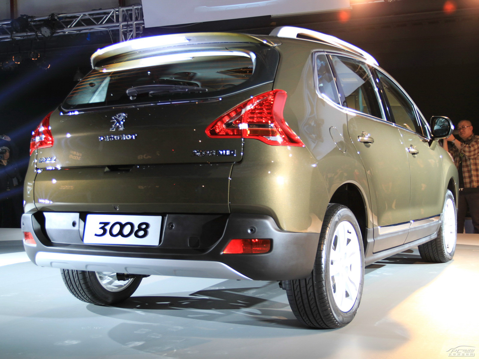標(biāo)致3008外觀高清大圖