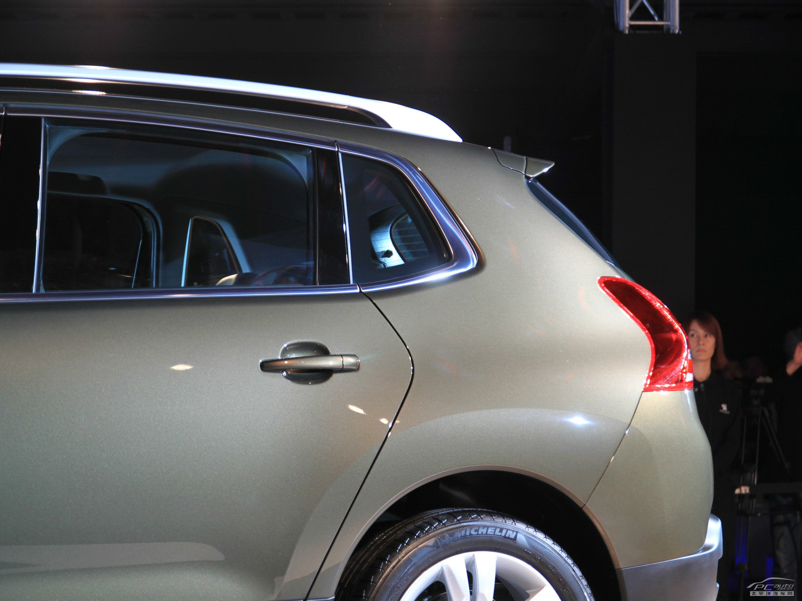 標(biāo)致3008外觀高清大圖