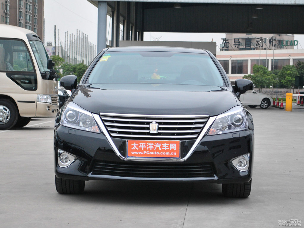 黑色皇冠整車外觀外觀圖片