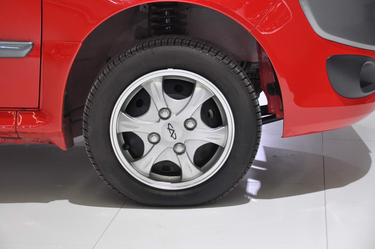 奇瑞QQ3車展高清大圖