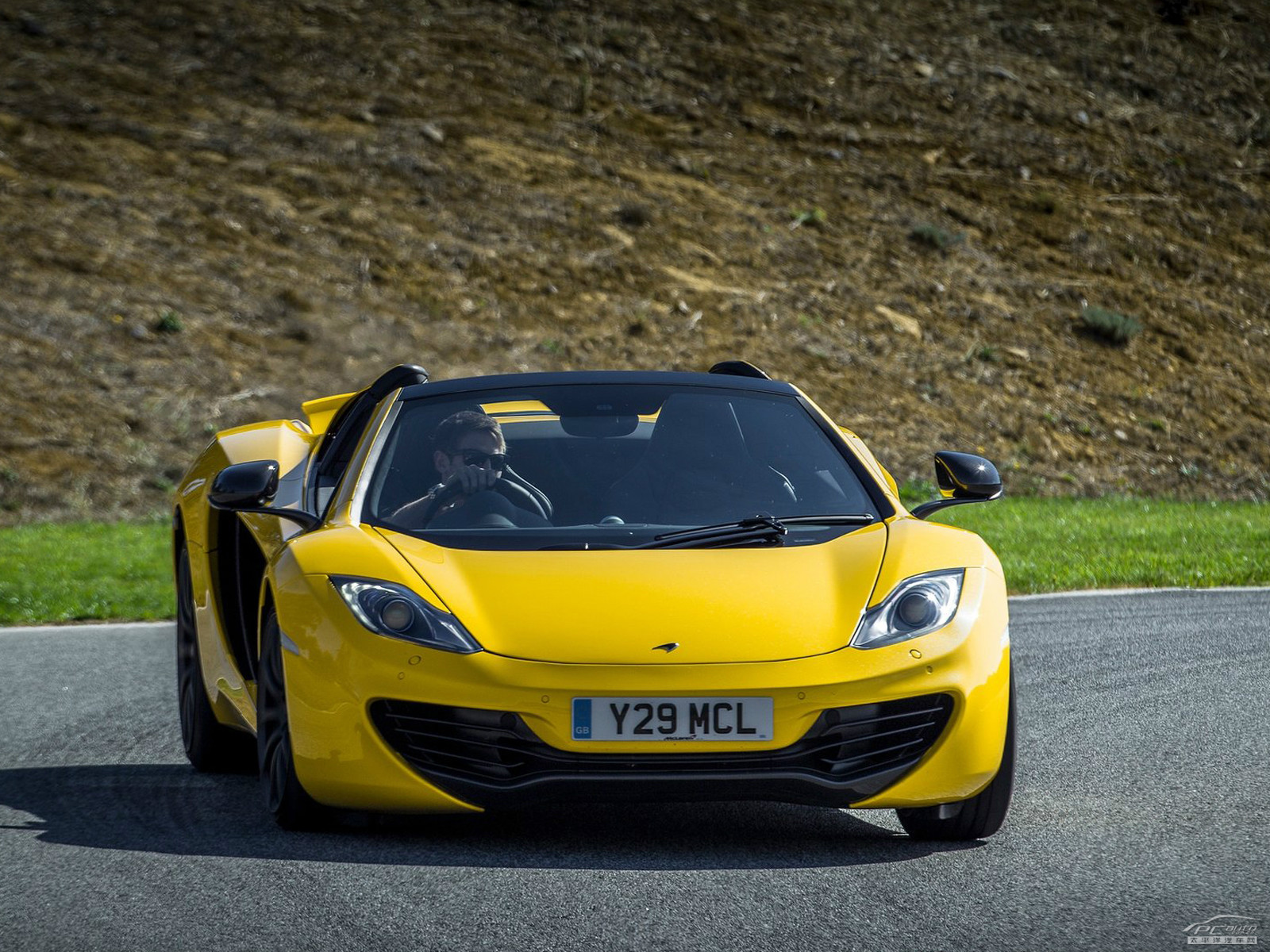 邁凱倫MP4-12C外觀高清大圖