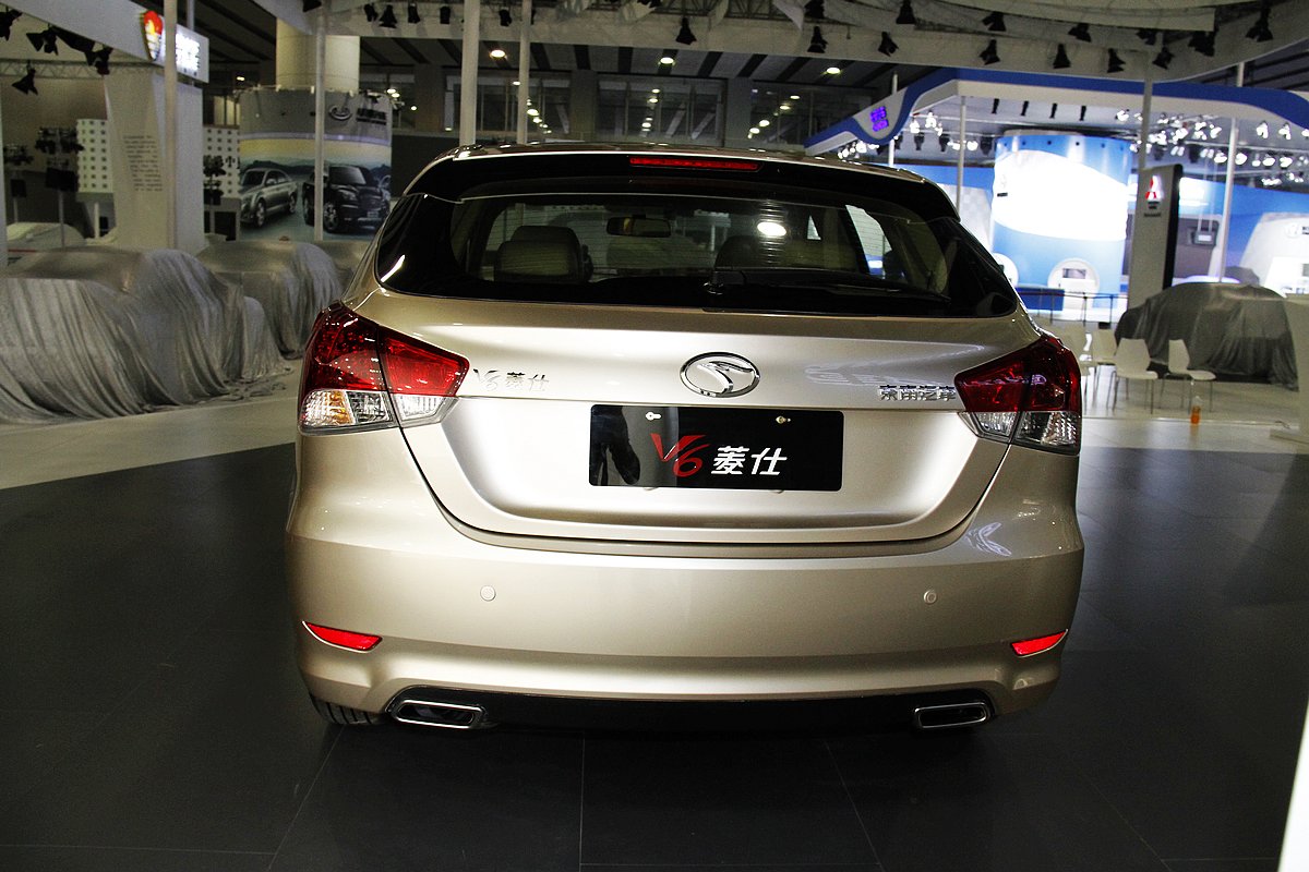 V6菱仕車展高清大圖